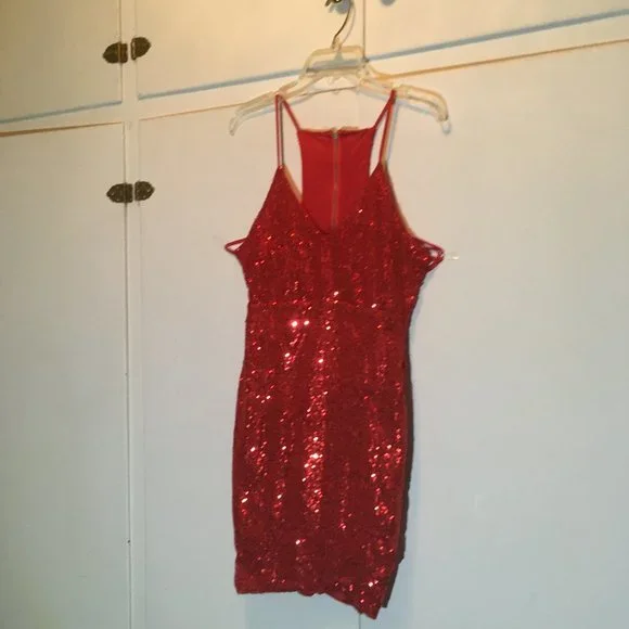 Red Sequin Cutout Dress - Picture 4 of 10